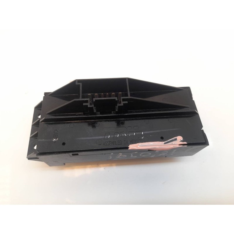 Recambio de mando elevalunas delantero derecho para chevrolet tahoe 5.3 lt premium referencia OEM IAM 15045084 4