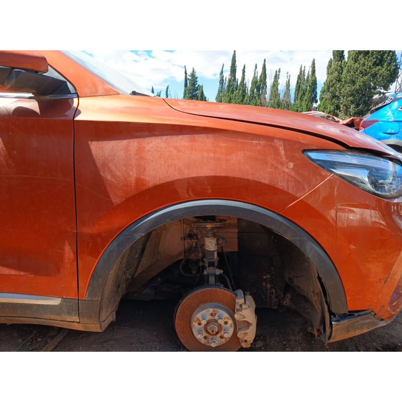 Recambio de aleta delantera derecha para mg zs luxury referencia OEM IAM   