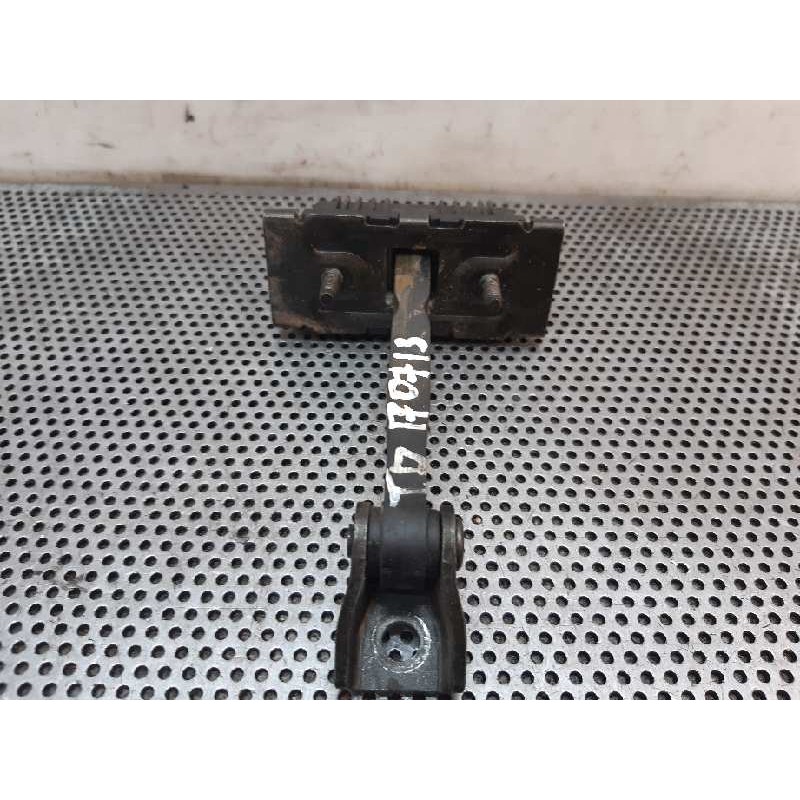 Recambio de retenedor puerta trasera derecha para toyota avensis wagon (t25) 2.0 d-4d executive referencia OEM IAM - Negro 2