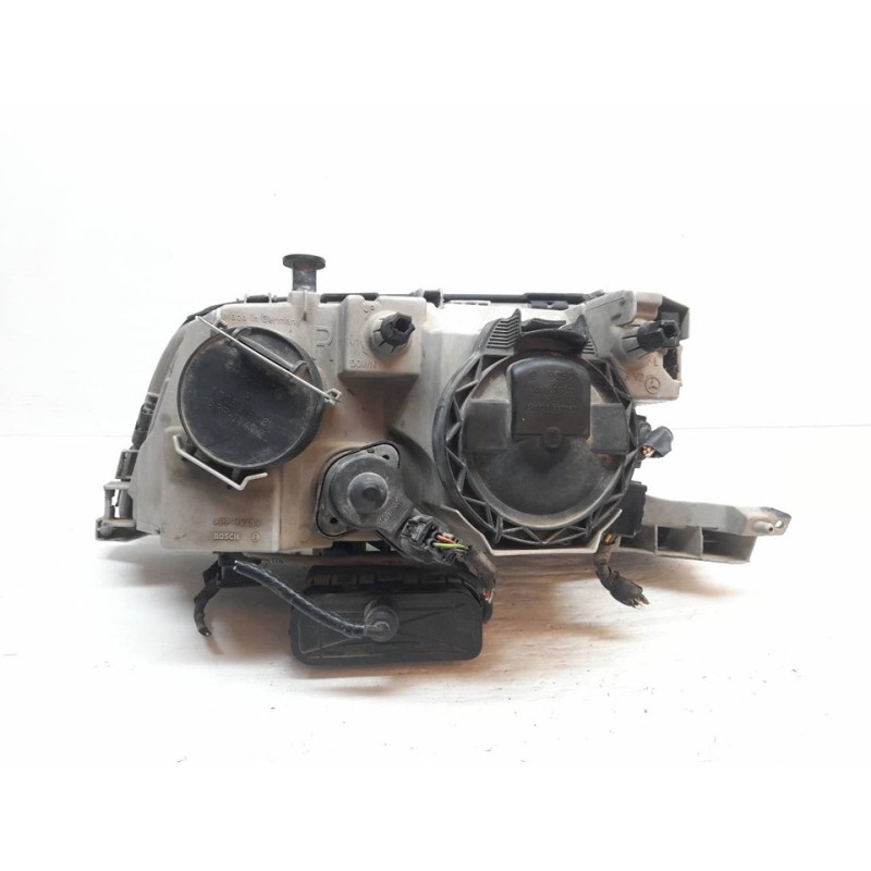 Recambio de faro derecho para mercedes-benz clase c (w202) berlina 220 cdi (202.133) referencia OEM IAM 0301082272  BOSCH 3