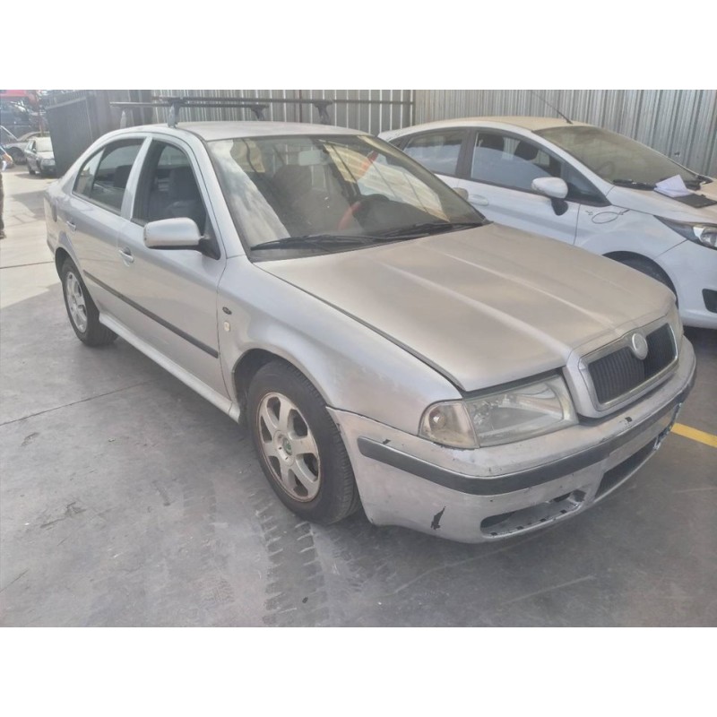 skoda octavia berlina (1u2) del año 2002