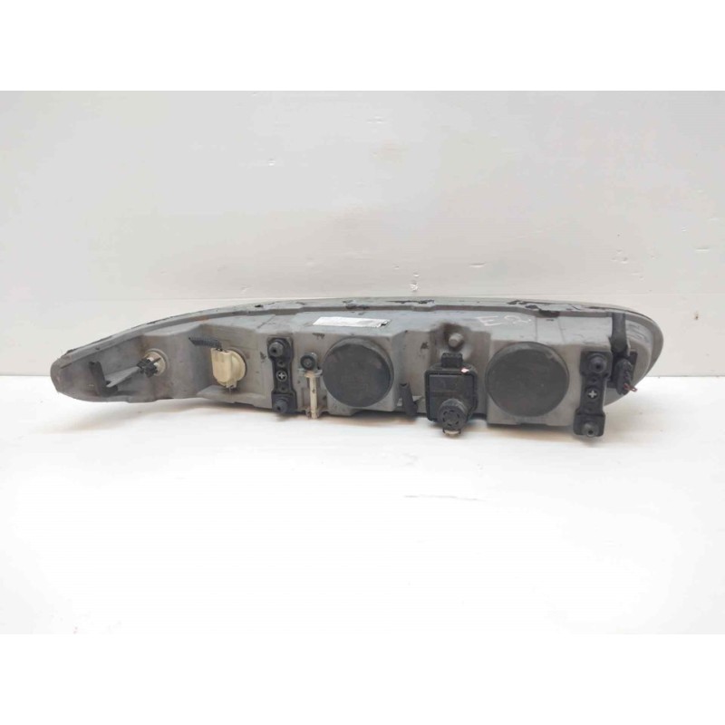 Recambio de faro derecho para chevrolet alero 2.4 ltr piel referencia OEM IAM 3