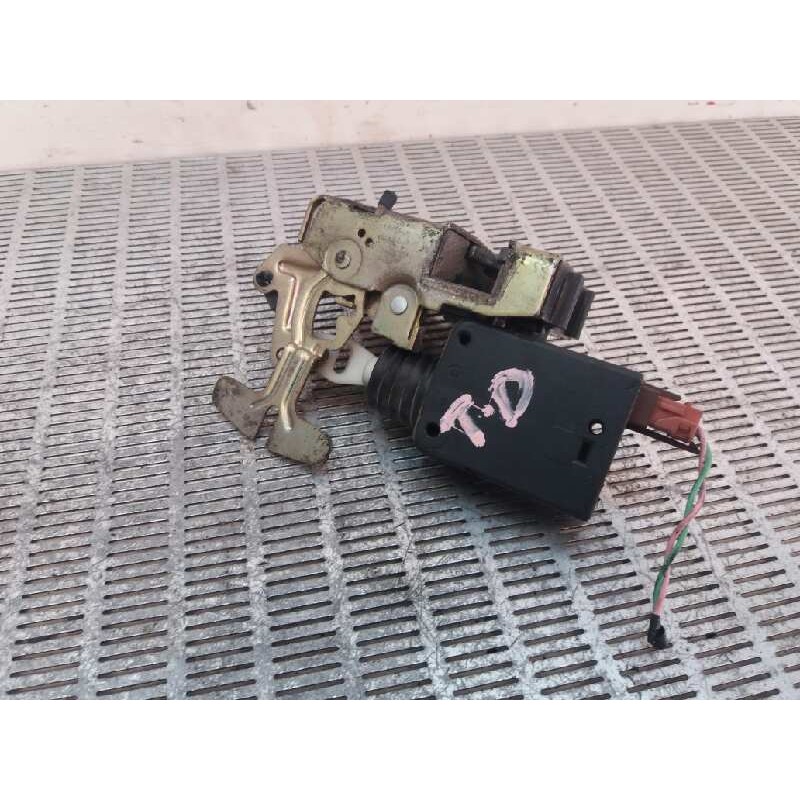 Recambio de cerradura puerta trasera derecha para citroën saxo 1.5 diesel referencia OEM IAM - Gris 2