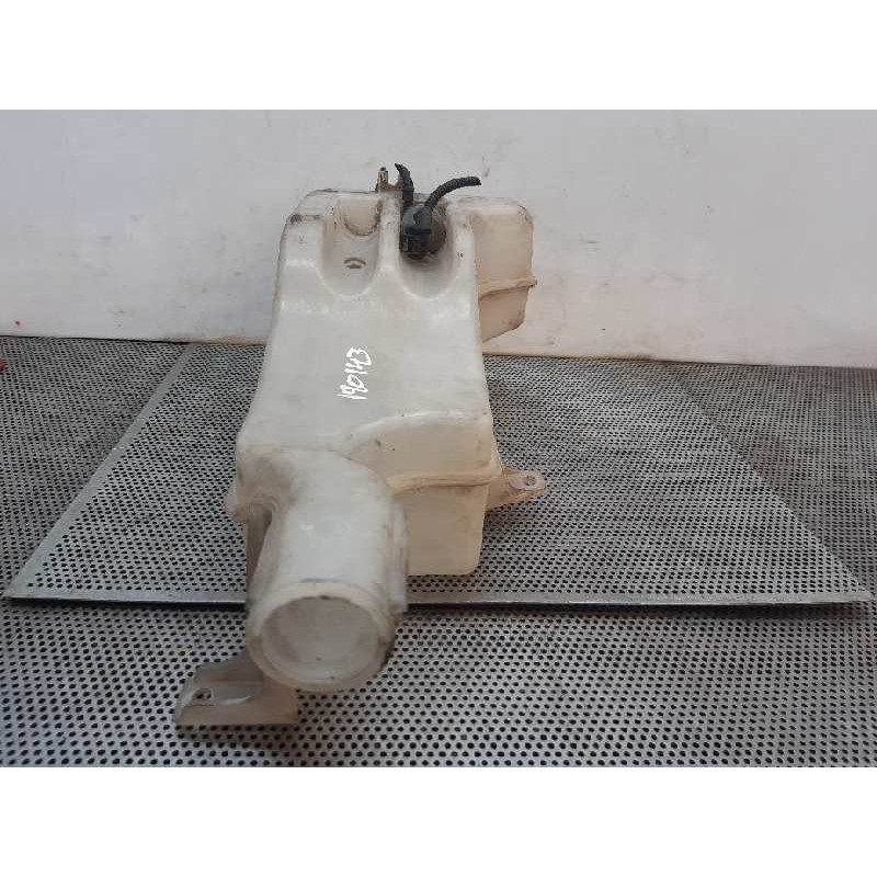Recambio de deposito limpia para iveco daily caja abierta / volquete 29 - l 13 caja abierta referencia OEM IAM 500336393 - Blanco 3