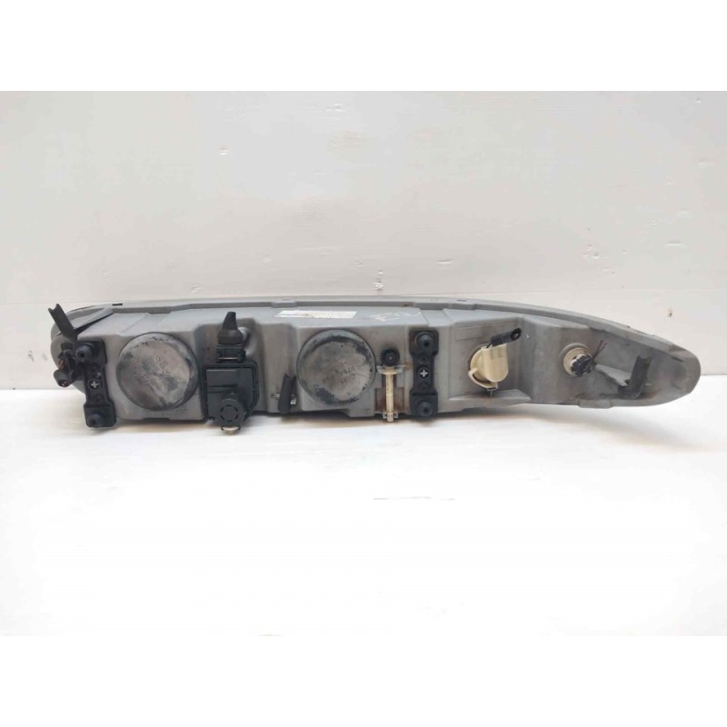 Recambio de faro izquierdo para chevrolet alero 2.4 ltr piel referencia OEM IAM 3