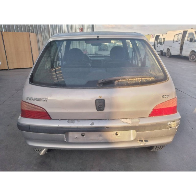 peugeot 106 (s2) del año 2000
