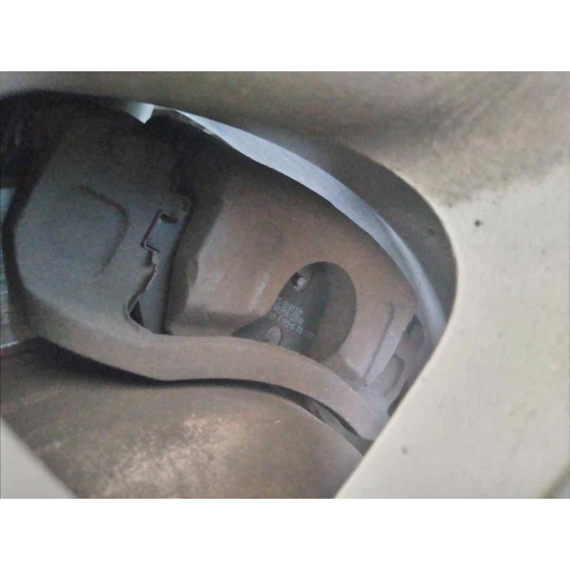 Recambio de pinza de freno trasera izquierda para kia carnival 2.9 crdi vgt active referencia OEM IAM   