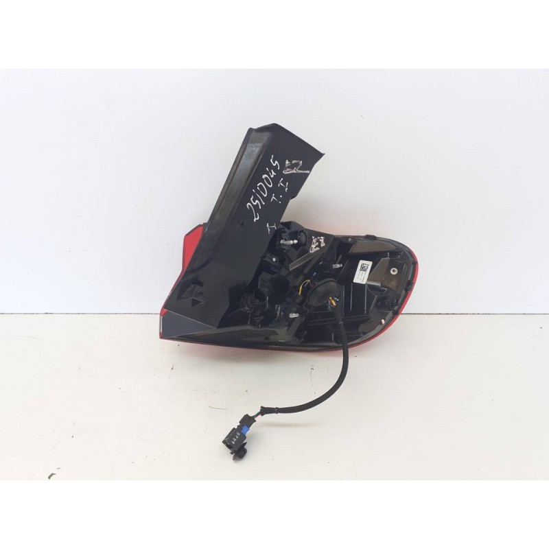 Recambio de piloto trasero izquierdo para citroën c5 aircross feel referencia OEM IAM 9817269280 - Blanco 3