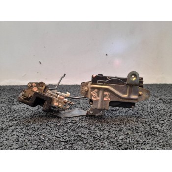 CERRADURA PUERTA DELANTERA IZQUIERDA 
