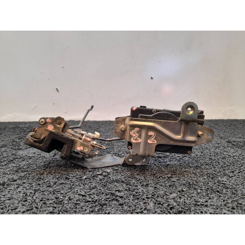 Recambio de cerradura puerta delantera izquierda para mitsubishi santamo (hyundai) santamo confort referencia OEM IAM   