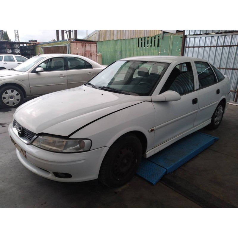 opel vectra b berlina del año 1999