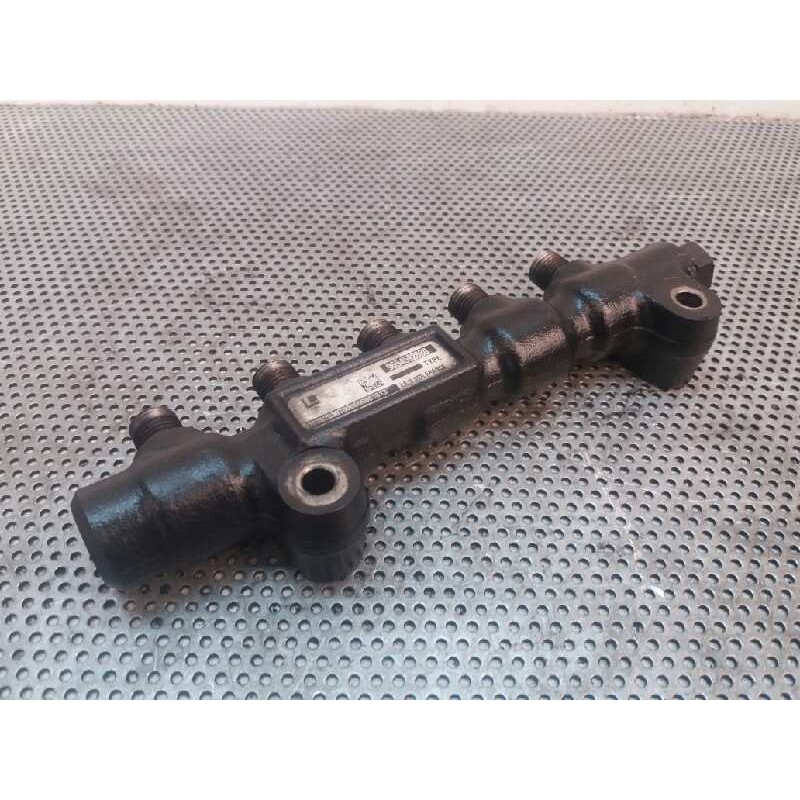 Recambio de rampa inyectora para peugeot 207 xs referencia OEM IAM - Rojo 3