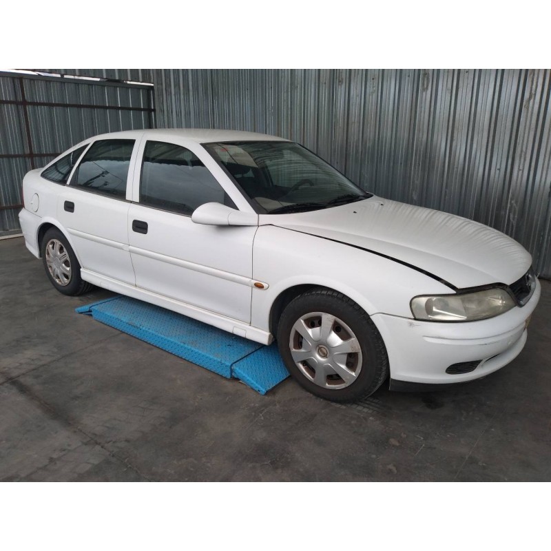 opel vectra b berlina del año 1999