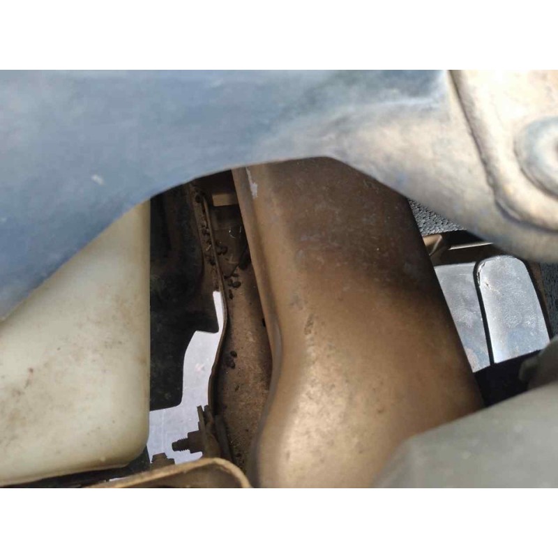 Recambio de refuerzo paragolpes delantero para chevrolet camaro cabrio piel referencia OEM IAM   