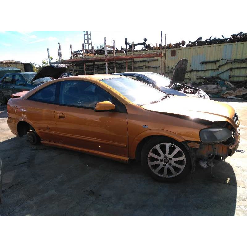 opel astra g coupé del año 2000