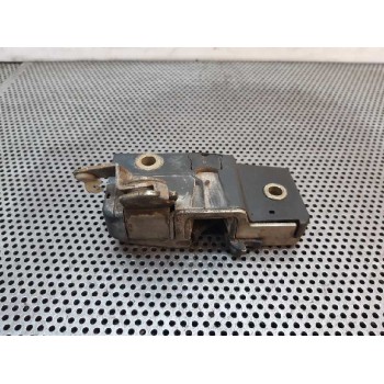 CERRADURA PUERTA LATERAL DERECHA 