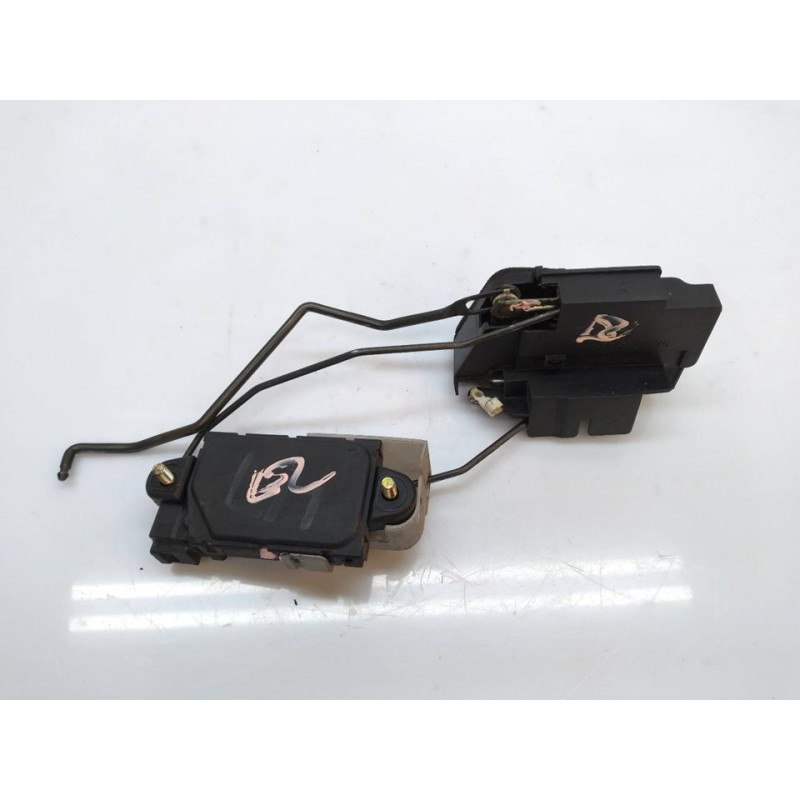 Recambio de cerradura puerta delantera izquierda para hyundai xg 3.0 v6 gls referencia OEM IAM   