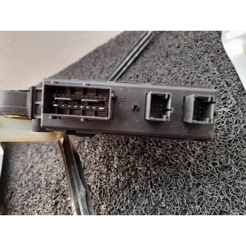 Recambio de elevalunas delantero derecho para citroën c4 picasso exclusive referencia OEM IAM 9682495580 - Gris 5