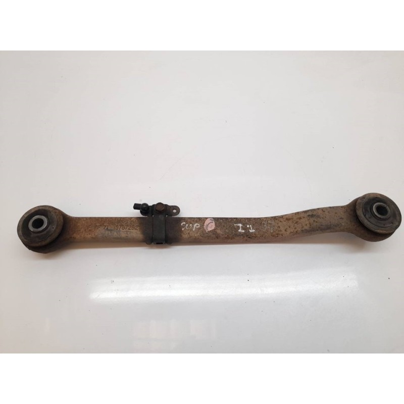 Recambio de brazo suspension superior trasero izquierdo para chevrolet tahoe 5.3 lt premium referencia OEM IAM 15767252  