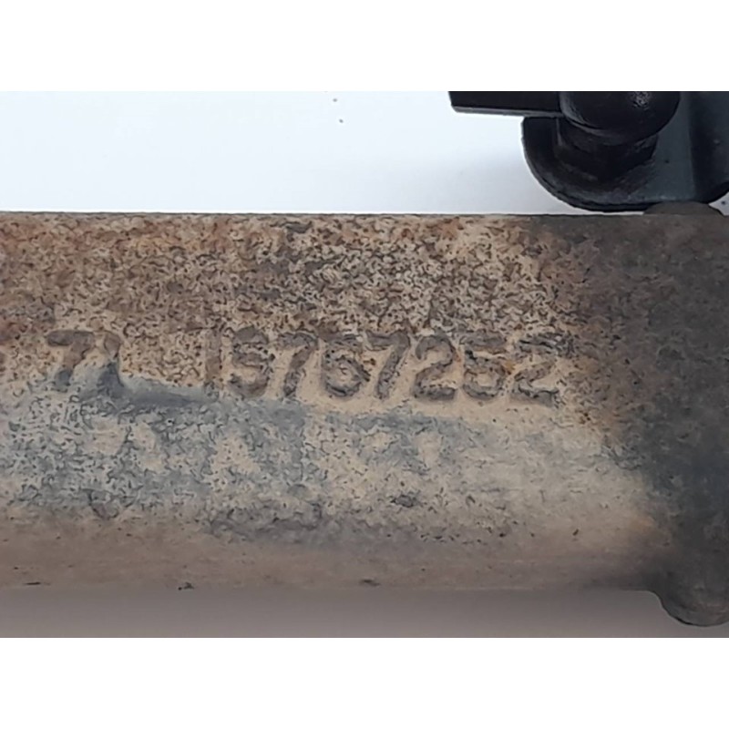 Recambio de brazo suspension superior trasero izquierdo para chevrolet tahoe 5.3 lt premium referencia OEM IAM 15767252 2