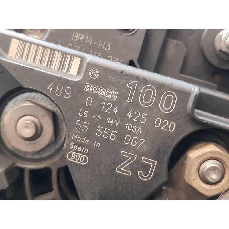 Recambio de alternador para opel astra h berlina enjoy referencia OEM IAM 0124425020 55556067 BOSCH - Rojo 3