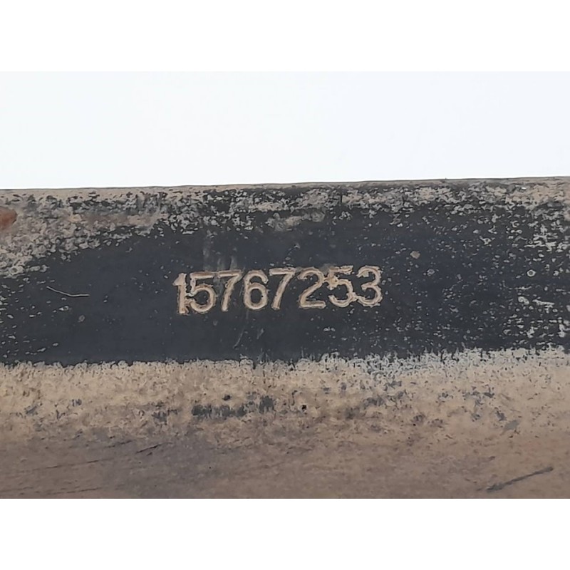Recambio de brazo suspension inferior trasero derecho para chevrolet tahoe 5.3 lt premium referencia OEM IAM 15767253 2