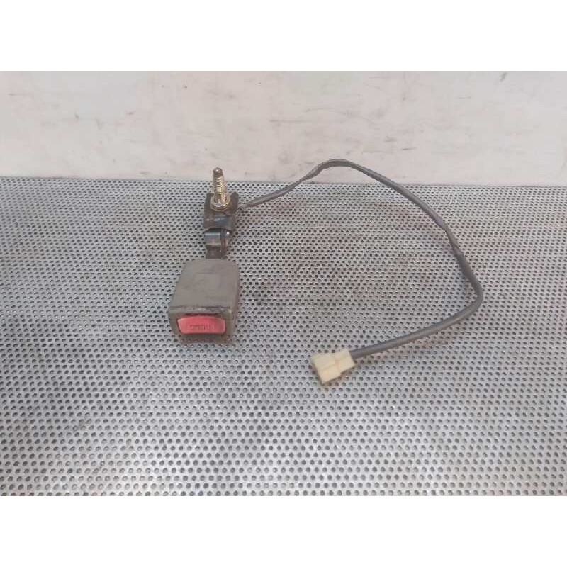 Recambio de enganche cinturon delantero izquierdo para kia rio rs berlina (5-ptas.) referencia OEM IAM - Gris 2