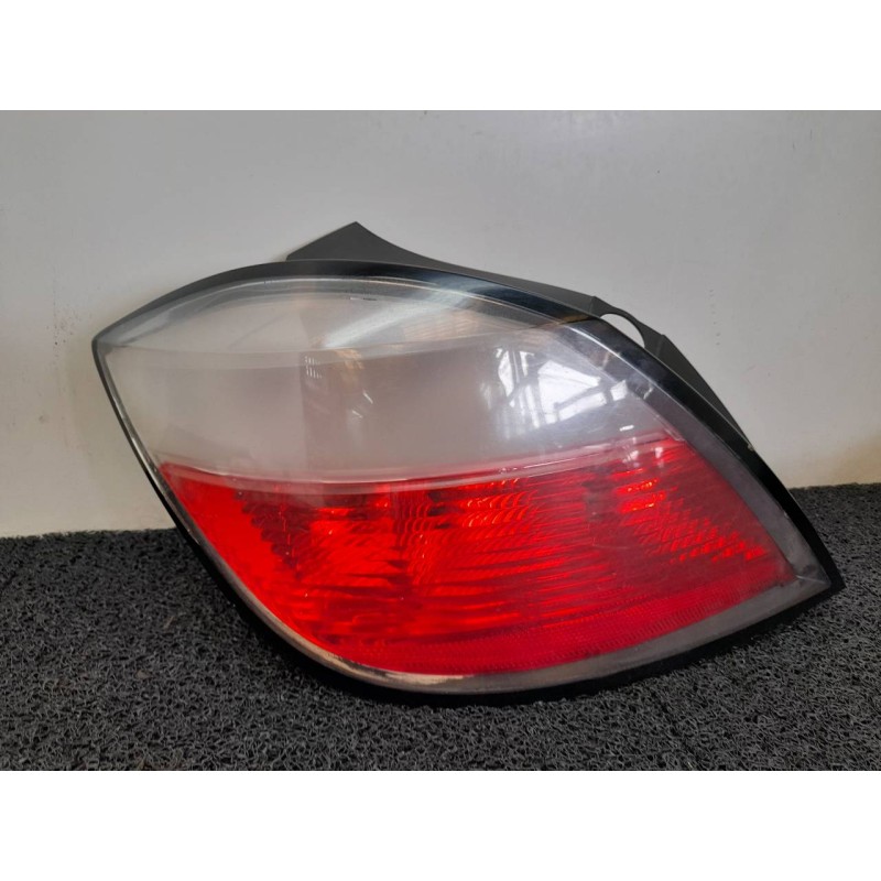 Recambio de piloto trasero izquierdo para opel astra h berlina enjoy referencia OEM IAM   