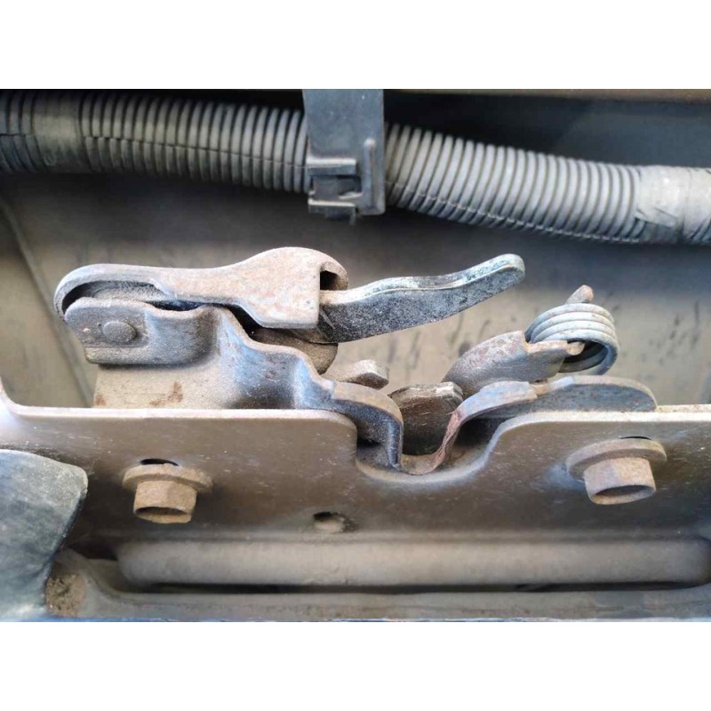 Recambio de cerradura capo para chevrolet camaro cabrio piel referencia OEM IAM   
