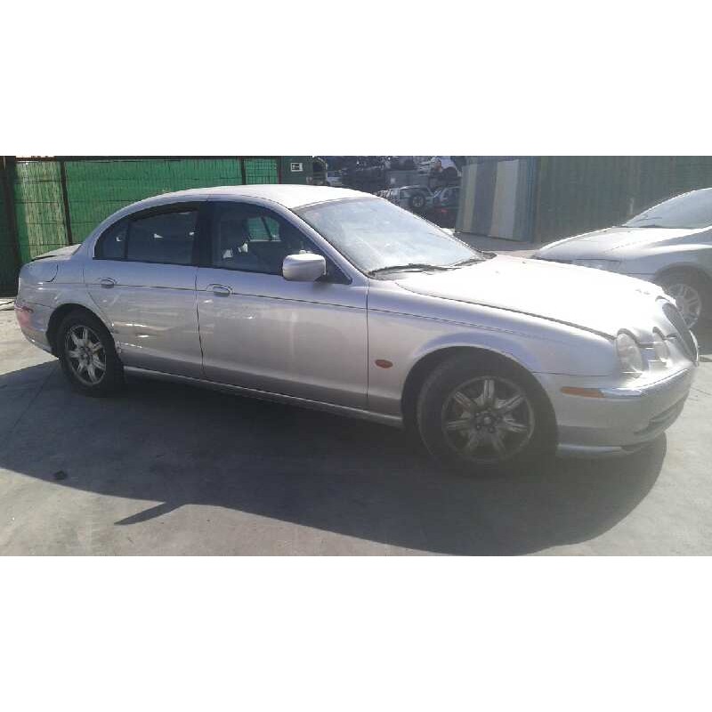 jaguar s-type del año 2001