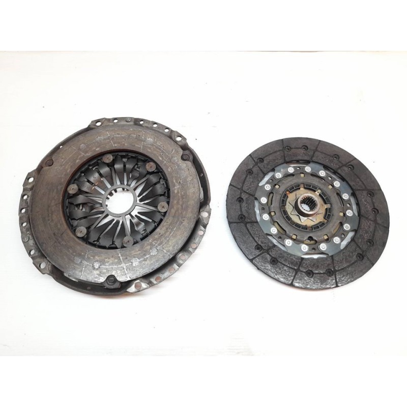 Recambio de kit embrague para fiat grande punto (199) 1.9 multijet sport (01.2007) referencia OEM IAM 9223223 - Rojo 3