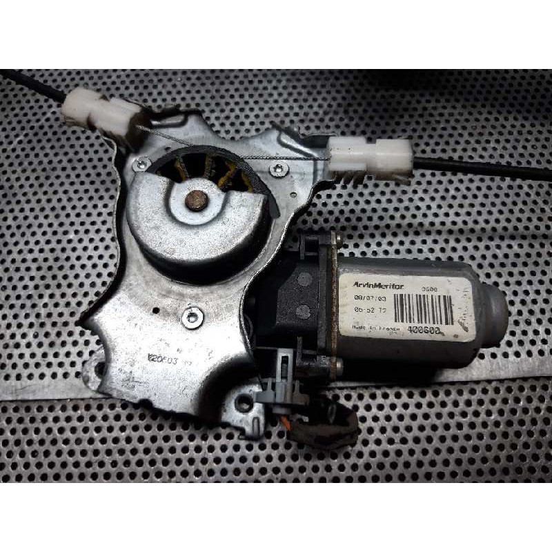 Recambio de elevalunas trasero derecho para nissan primera berlina (p12) acenta referencia OEM IAM 2