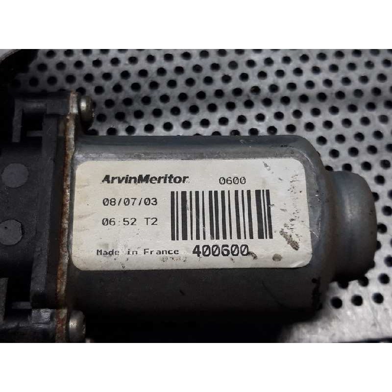 Recambio de elevalunas trasero derecho para nissan primera berlina (p12) acenta referencia OEM IAM 4