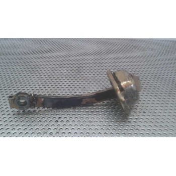 RETENEDOR PUERTA DELANTERA IZQUIERDA 