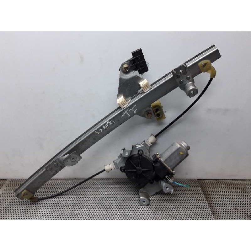 Recambio de elevalunas trasero izquierdo para nissan primera berlina (p12) acenta referencia OEM IAM   