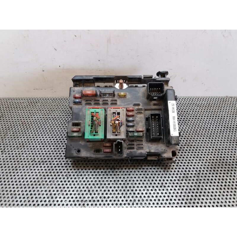 Recambio de caja reles / fusibles para peugeot 206 berlina xs referencia OEM IAM 9650664180  