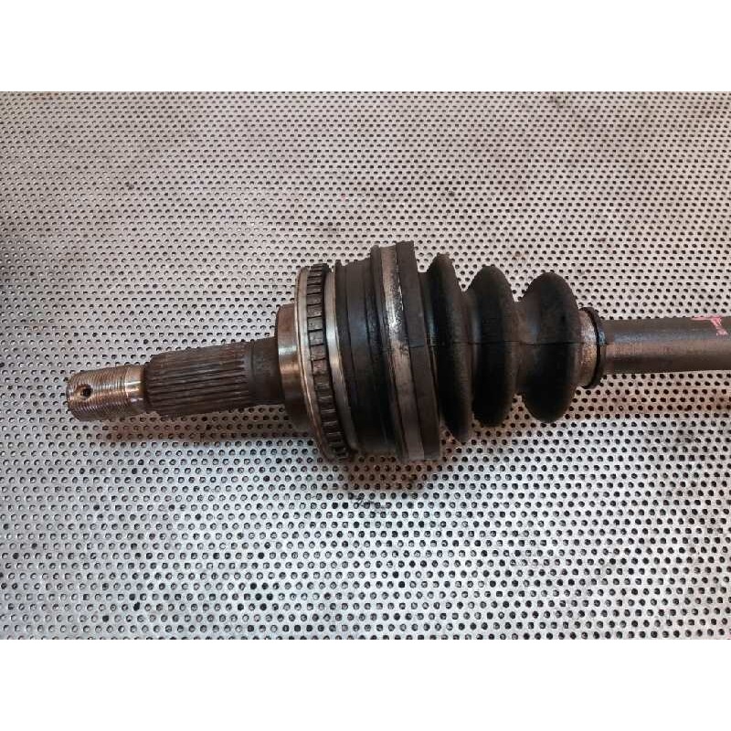 Recambio de transmision trasera derecha para toyota lexus is 200 (gxe10) sport referencia OEM IAM - Blanco 3