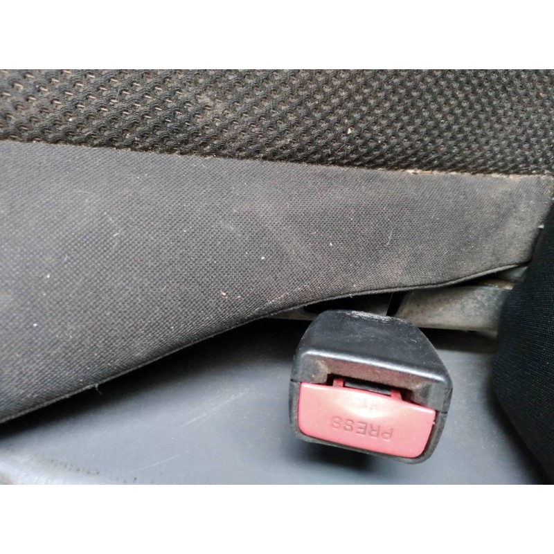 Recambio de enganche cinturon delantero derecho para ford ranger (es) xl doble cabina 4x4 referencia OEM IAM   
