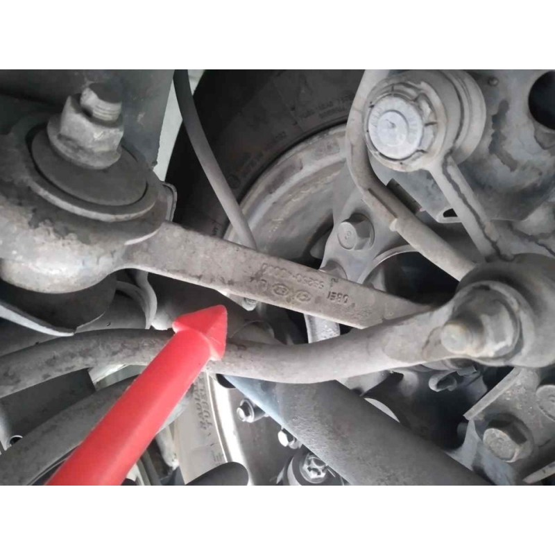 Recambio de tirante trasero izquierdo para kia carnival 2.9 crdi vgt active referencia OEM IAM   