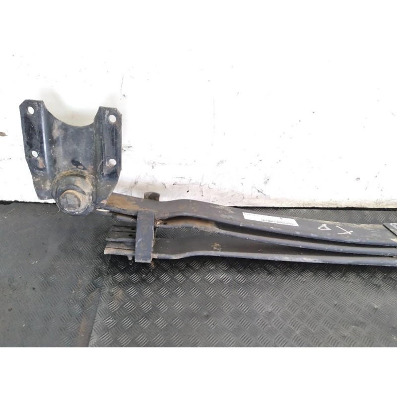 Recambio de ballesta trasera para nissan cabstar 09.06 cabstar 35.xx cabina simple cabina individual referencia OEM IAM - Blanco 3