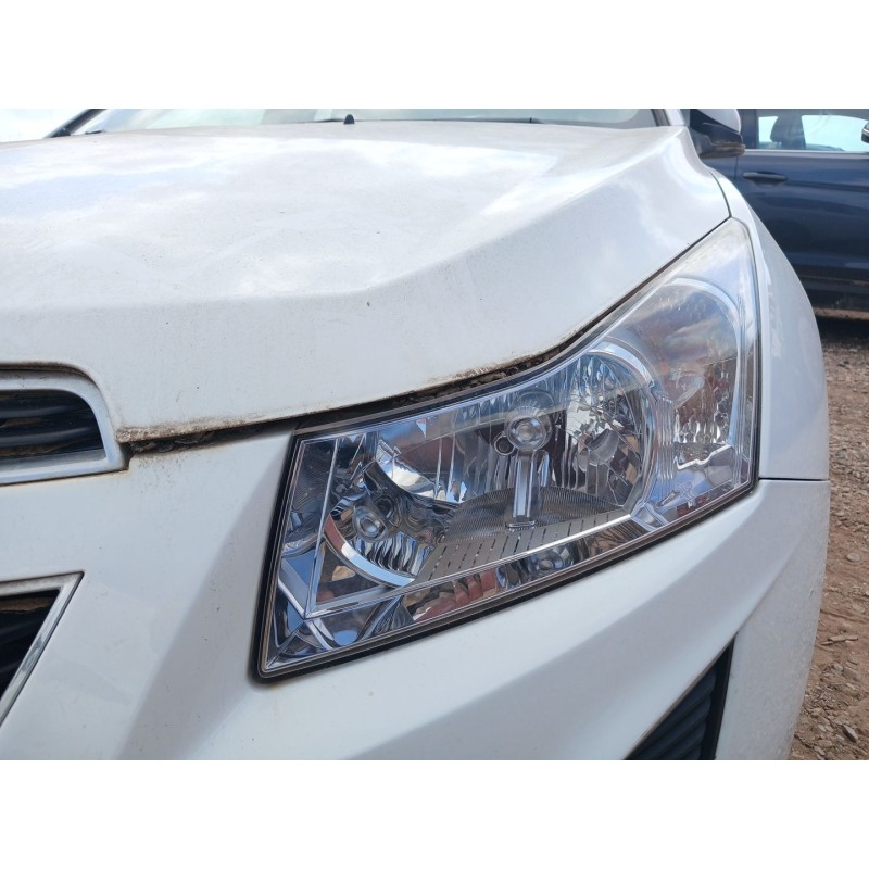 Recambio de faro izquierdo para chevrolet cruze lt referencia OEM IAM   