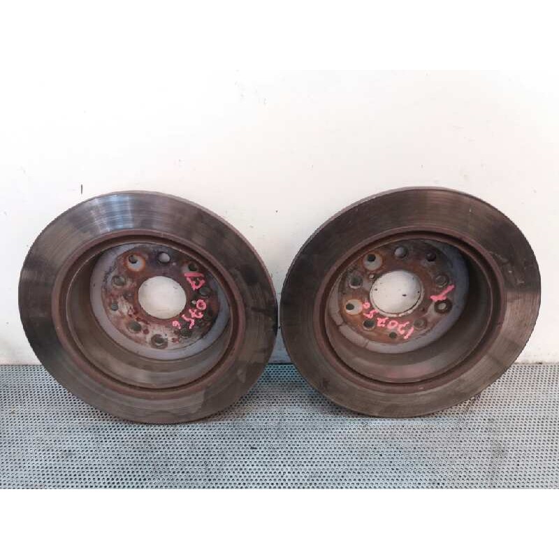 Recambio de disco de freno trasero para toyota lexus is 200 (gxe10) sport referencia OEM IAM - Blanco 2