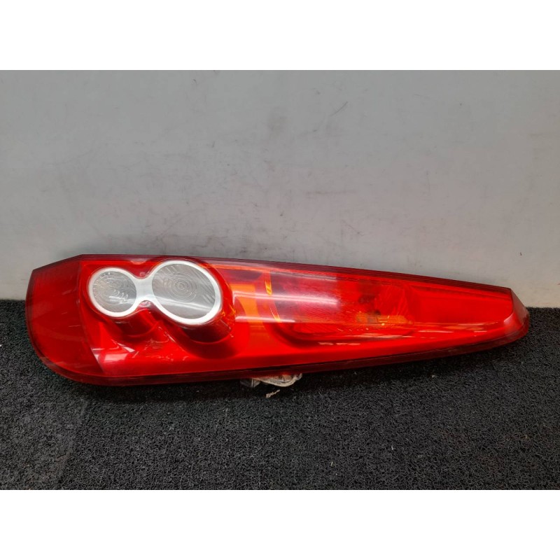 Recambio de piloto trasero derecho para ford fiesta (cbk) newport referencia OEM IAM   