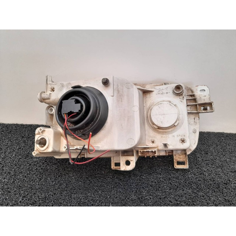 Recambio de faro derecho para nissan serena (c23m) 2.3 lx diesel referencia OEM IAM 2