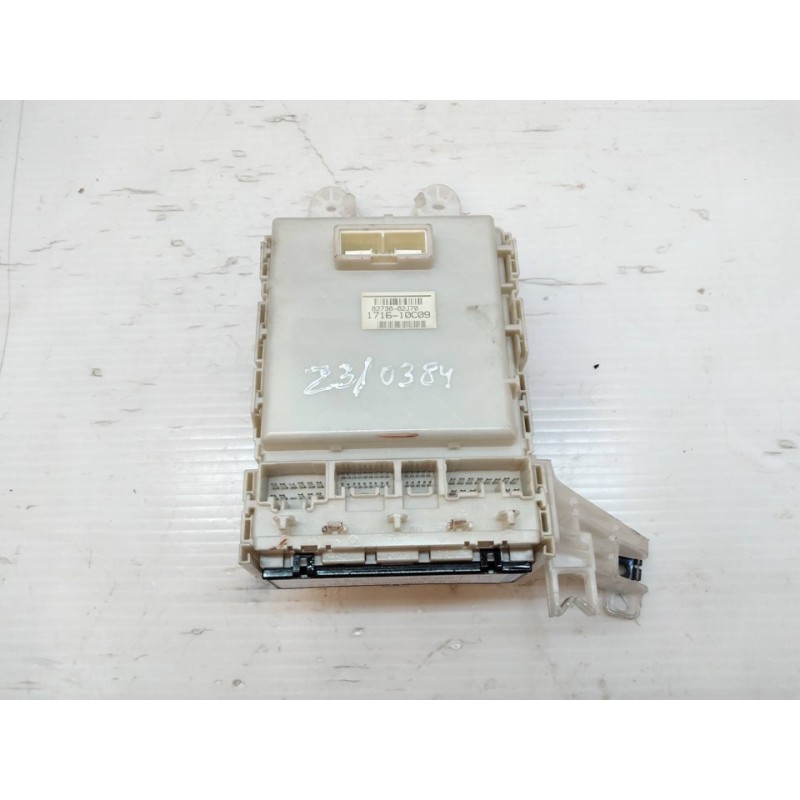 Recambio de caja reles / fusibles para toyota auris active referencia OEM IAM 8273002J70 171610C09 - Negro 2