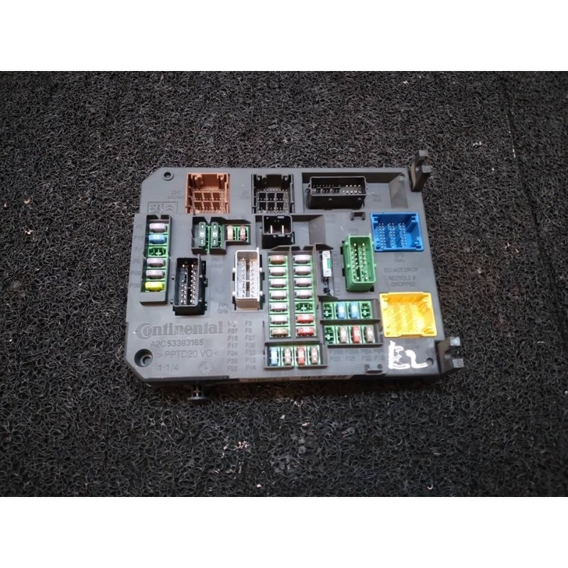 Recambio de caja reles / fusibles para citroën c4 lim. seduction referencia OEM IAM 9665547480  