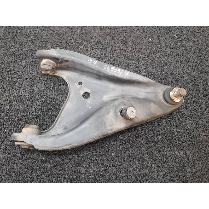 Recambio de brazo suspension inferior delantero derecho para dacia lodgy ambiance referencia OEM IAM   