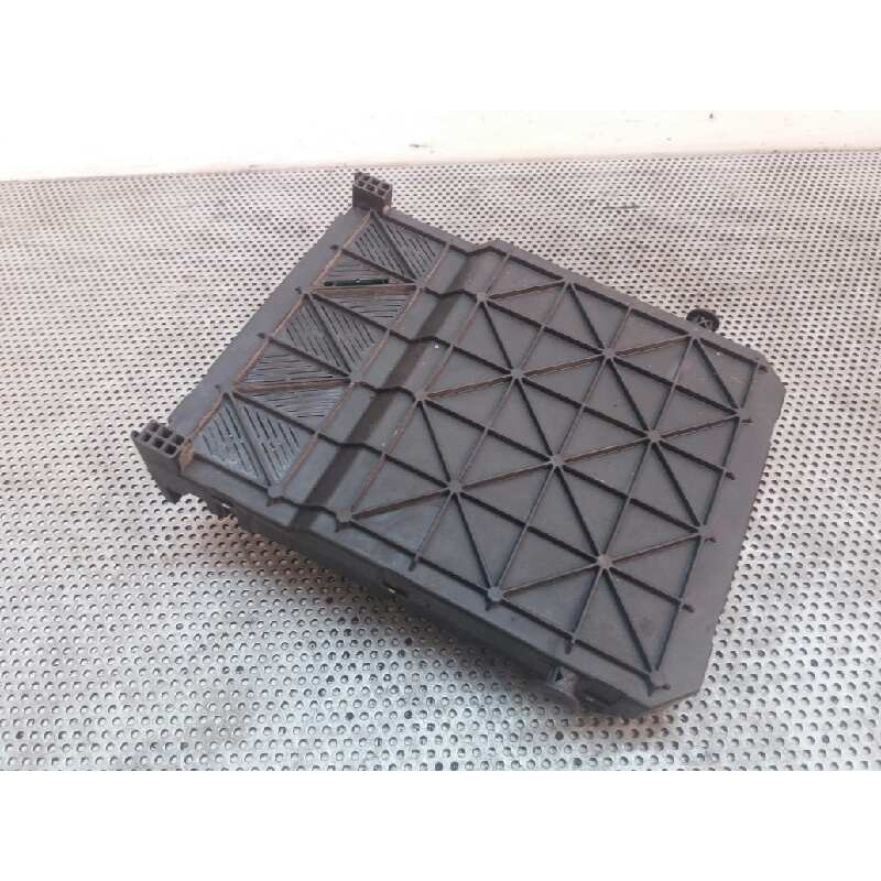 Recambio de caja reles / fusibles para peugeot 206 berlina 1.4 referencia OEM IAM 9653067680  SIEMENS - Rojo 3