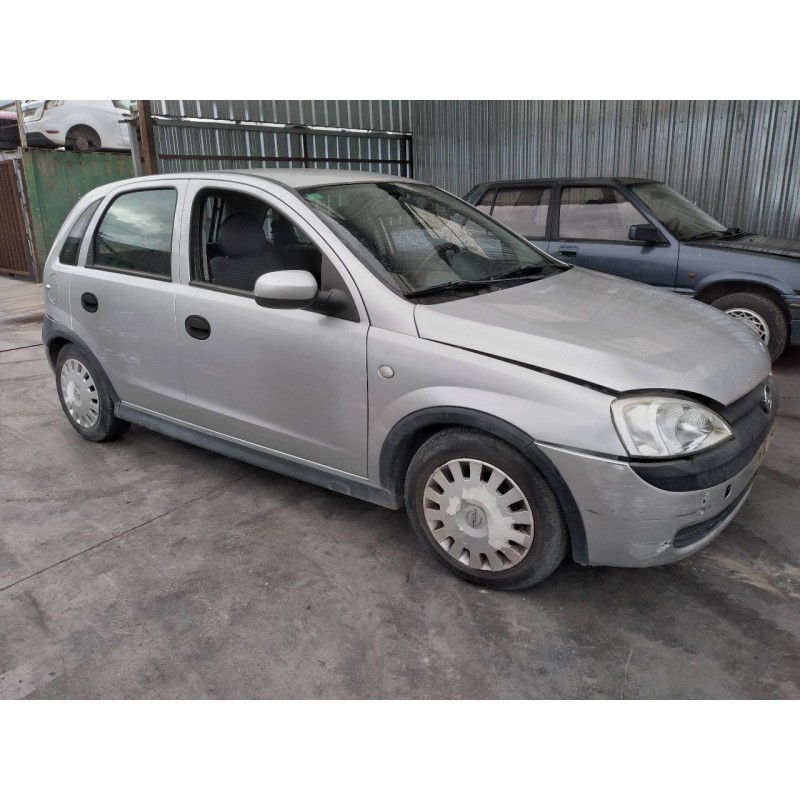 opel corsa c del año 2002