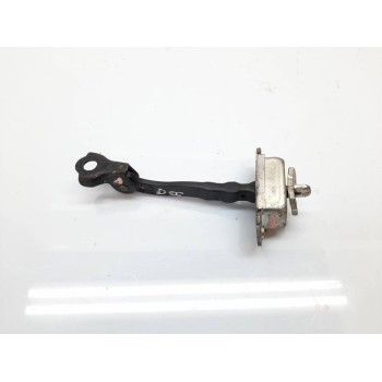 RETENEDOR PUERTA DELANTERA IZQUIERDA 